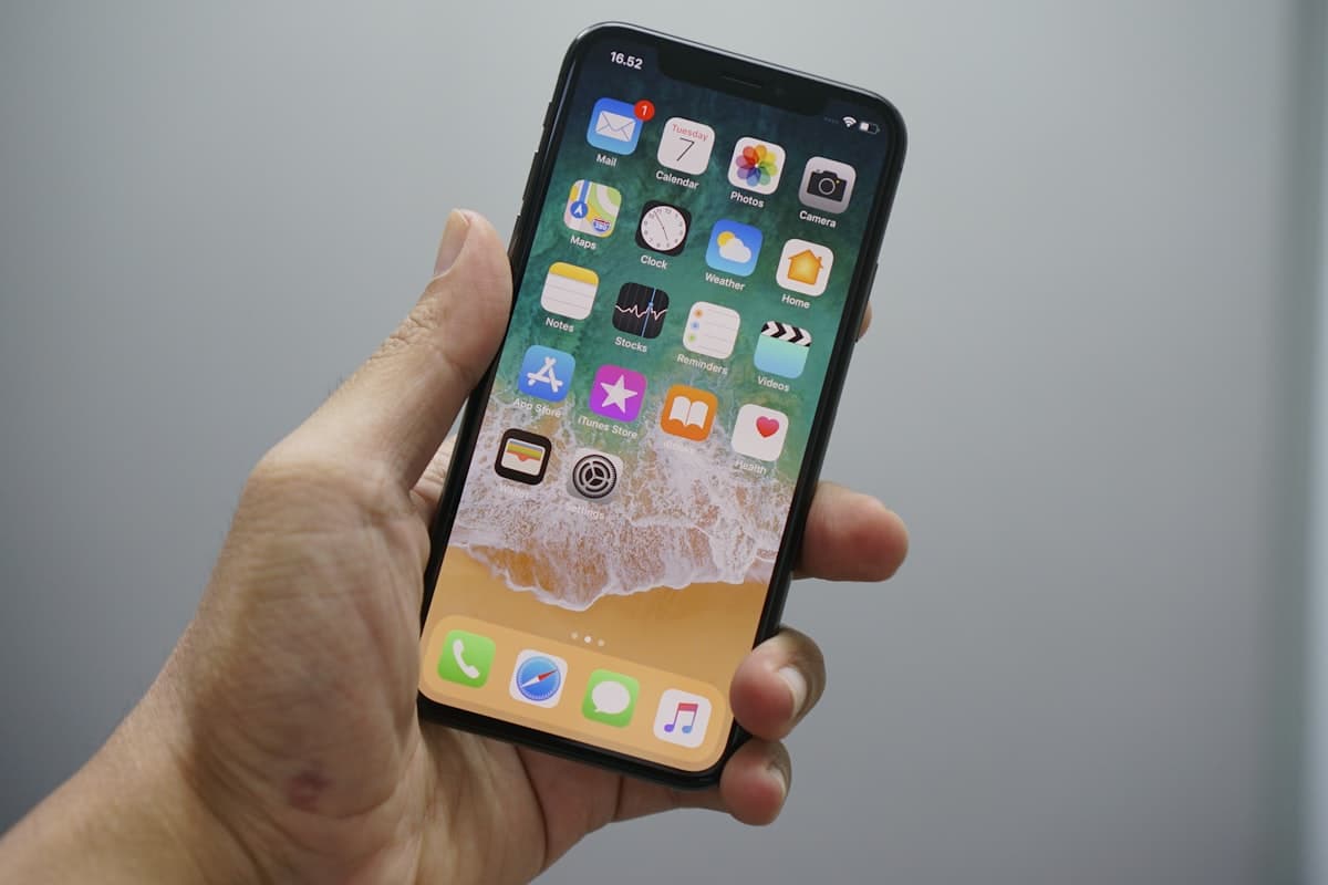 iPhone 13 128GB · 性价比